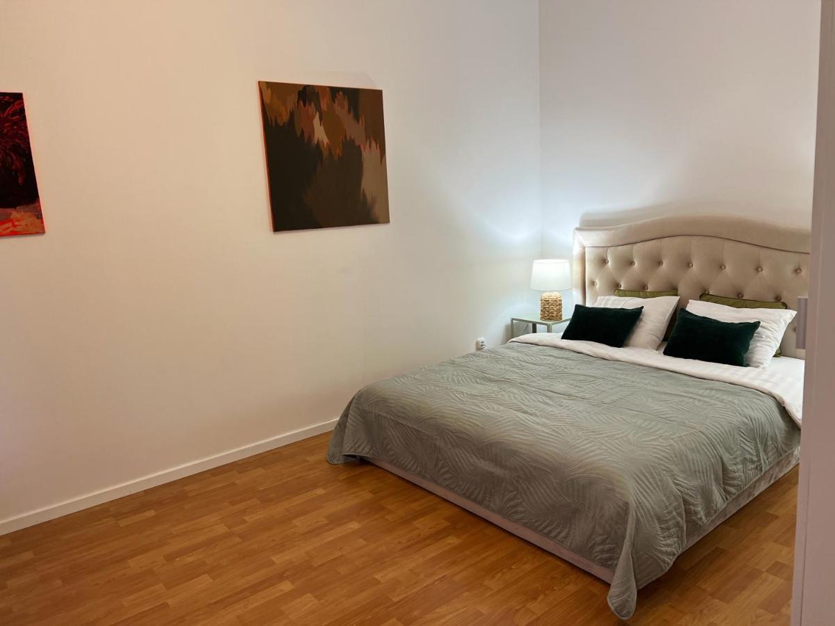 Maironis Apartment 3 Kaunas Bagian luar foto
